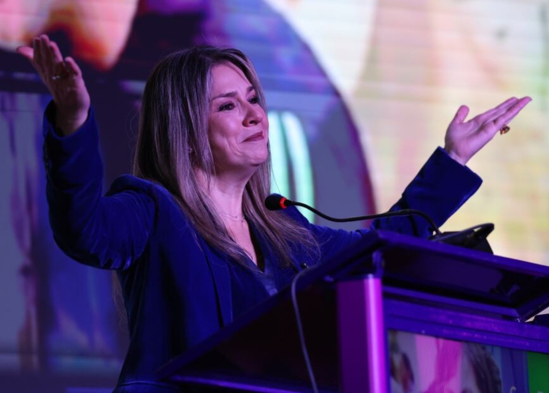 ¿Crisis en la campaña de Vicky Dávila? renuncian su gerente y jefe de debate