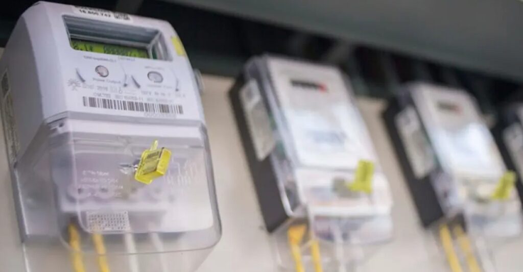 Contraloría advierte problemas para pagar subsidios de gas y electricidad de 2025