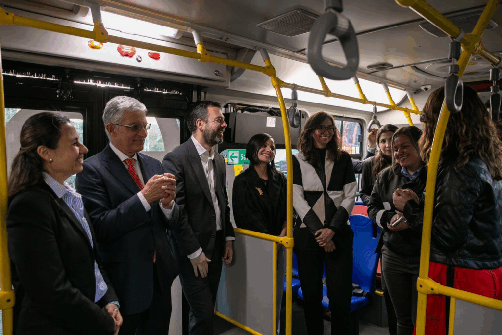 Serán 269 buses articulados y biarticulados Foto: @CarlosFGalan