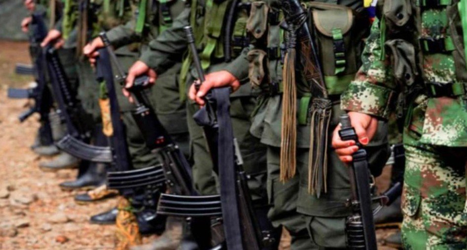 Presunta infiltración de disidencias de las Farc en Fiscalía, Ejército y Policía desata nueva controversia