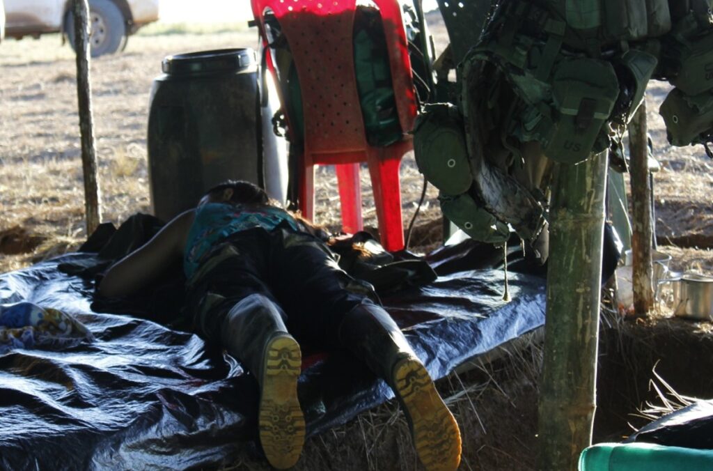 Adolescente reclutada por las Farc se enfrentó a tiros con sus captores para escapar