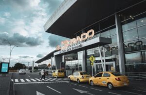 Aerocivil pide a aerolíneas responsabilidad tarifaria en fin de año ante récord de viajeros en Colombia