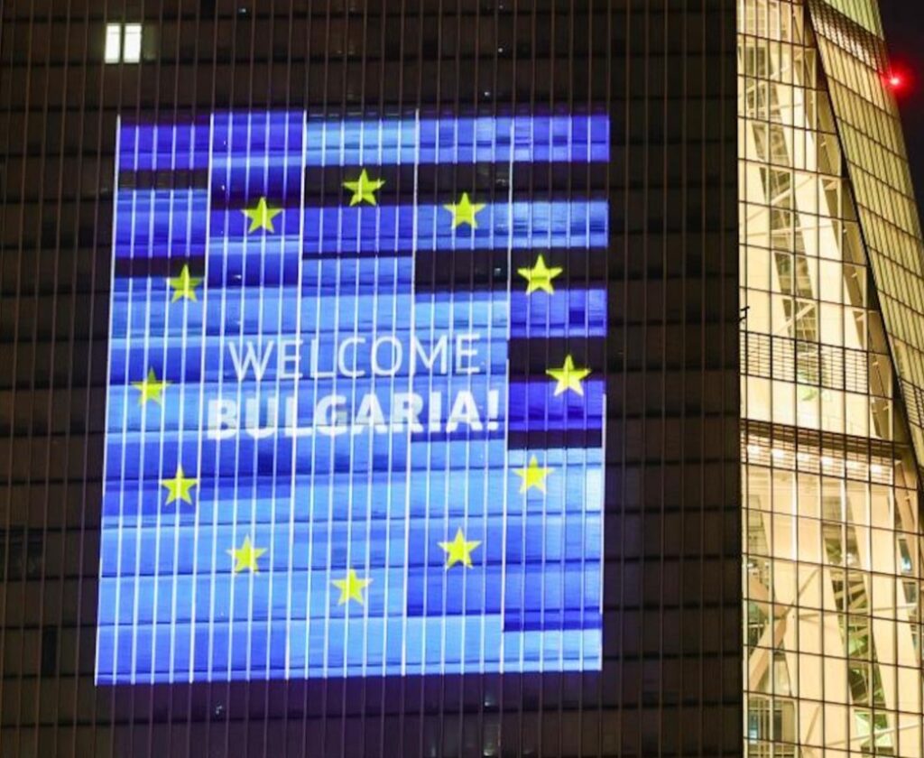 Bulgaria se convierte en la nación número 21 en unirse a la comunidad del euro