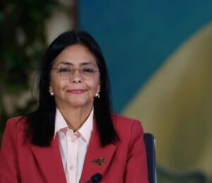 Delcy Rodríguez asumirá la presidencia de Venezuela tras captura de Maduro