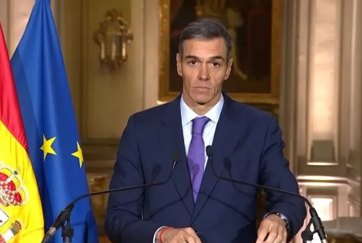 Pedro Sánchez se ofrece para buscar diálogo con Delcy Rodríguez y Edmundo González