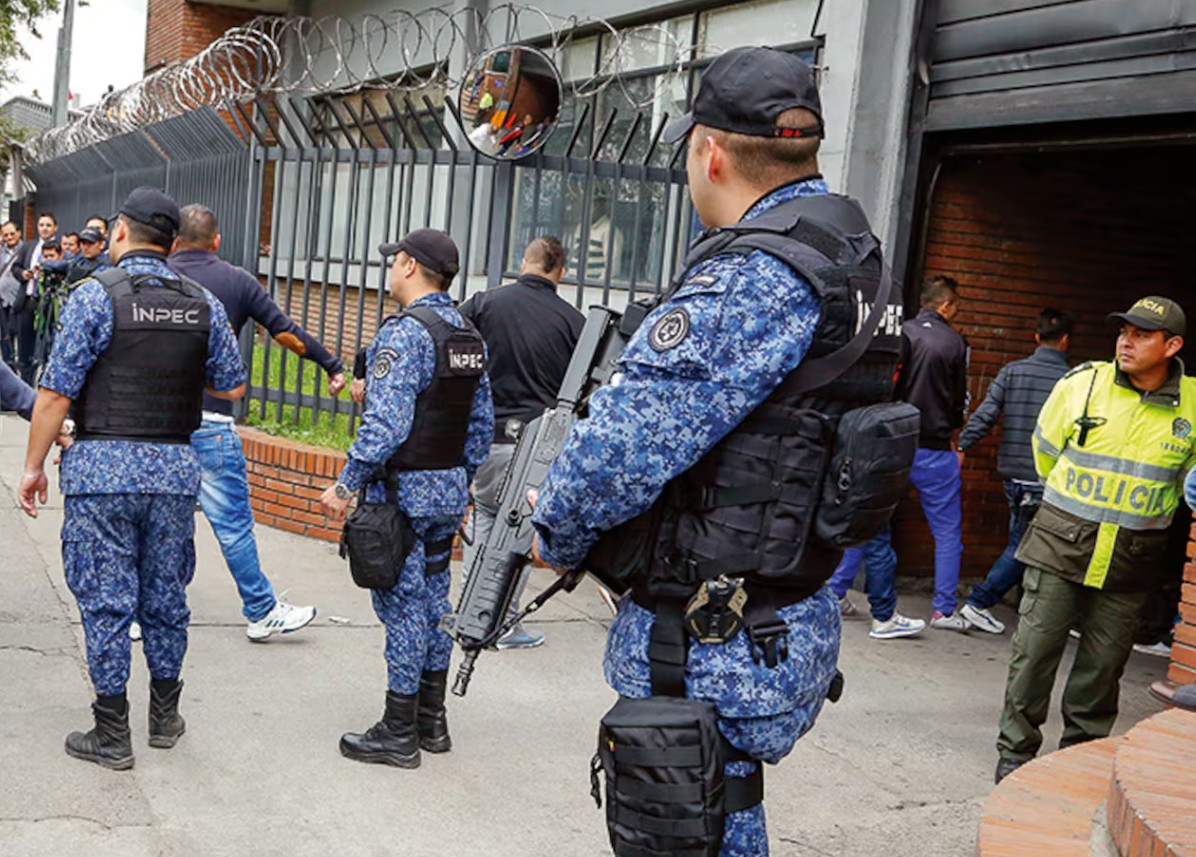 Defensoría rechaza atentado en Neiva que dejó muerto al hijo de 11 años del director de la cárcel y pide mayor protección al INPEC