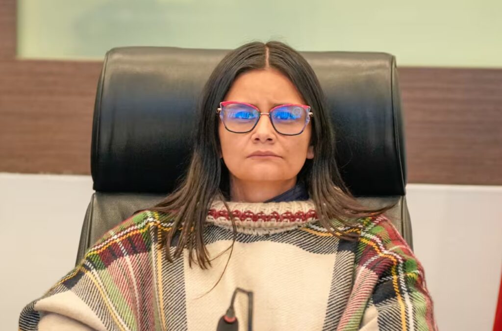 Angie Rodríguez asume la dirección del Fondo de Adaptación en medio de investigación por contratos millonarios