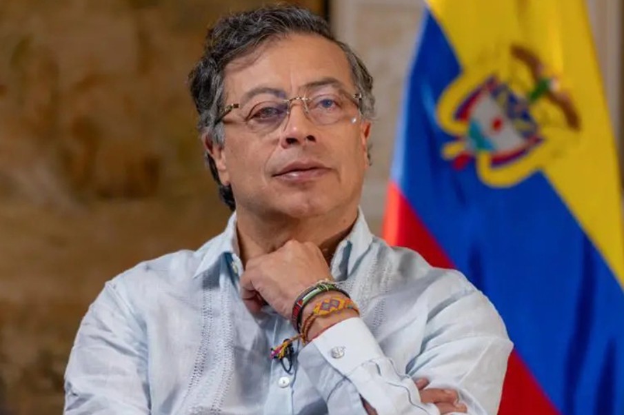 Gobierno Petro incrementó contratación temporal en 7.000 cargos con un costo de $19,3 billones: denuncia de experto