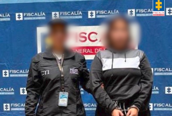 Capturan a madre condenada por dejar morir a su hija de 3 años tras brutal golpiza