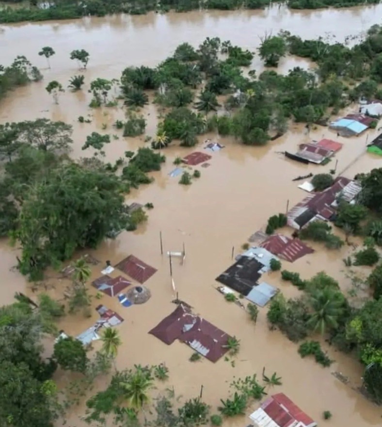 Frente frío y lluvias extremas golpean la región Caribe: más de 9.800 familias afectadas y varios departamentos en emergencia