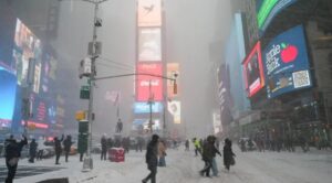 Ola de frío en Nueva York deja al menos 13 muertos por hipotermia y más de 100 fallecidos en EE. UU.