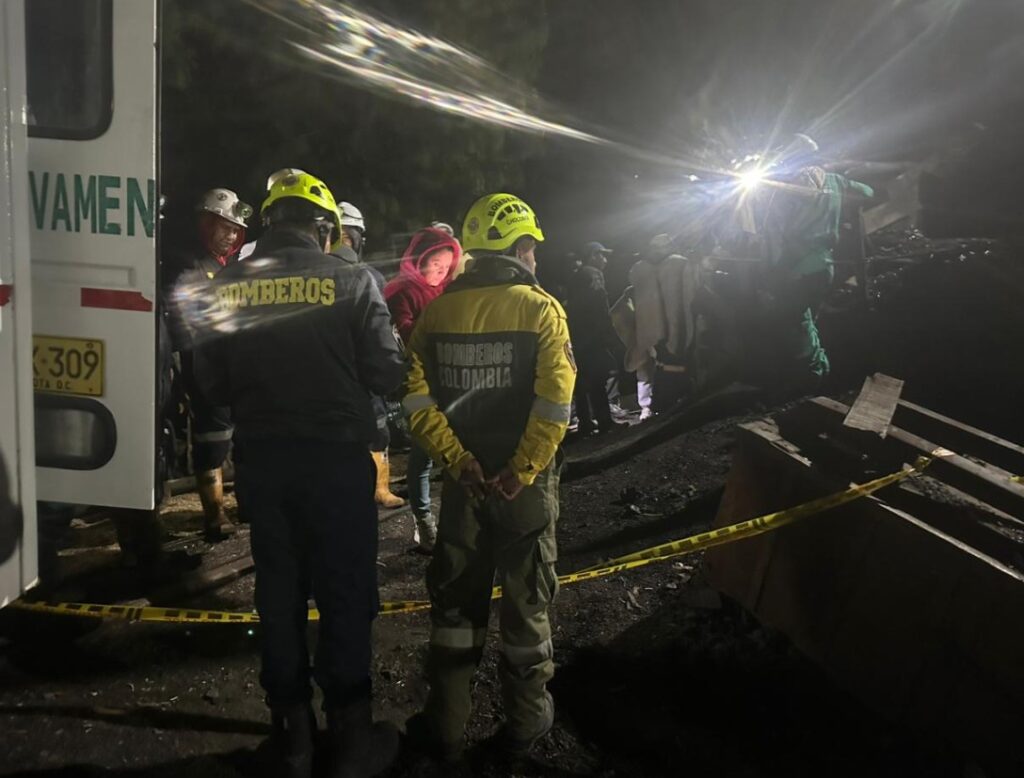 Seis mineros atrapados tras explosión en mina de carbón en Guachetá, Cundinamarca