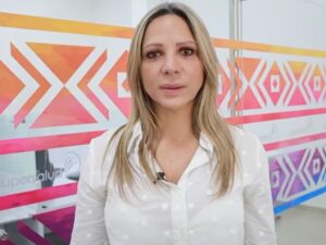 Denuncia contra superintendente Beatriz Gómez, esposa del Minsalud, por injerencia en EPS y hospitales