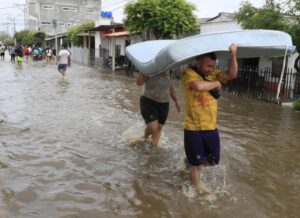 Gobierno impone inversiones forzosas a la banca en nueva emergencia económica