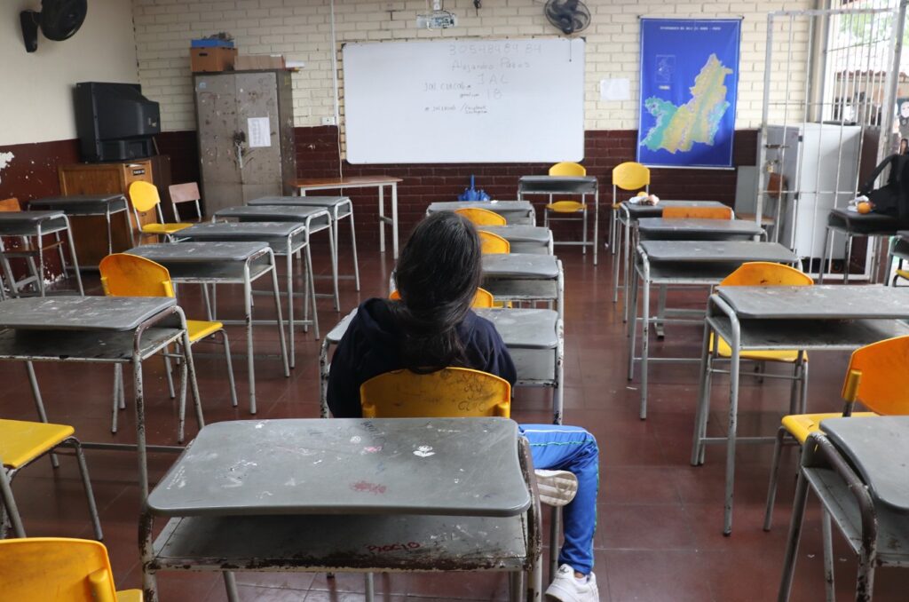 Bogotá enfrenta el cierre de 26 colegios privados en 2026: ¿Qué está pasando con la educación en la capital?