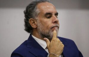 Ministro Armando Benedetti otra vez señalado por violencia sexista