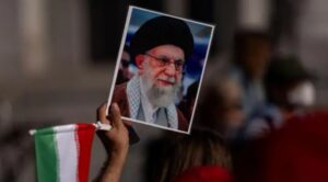 Irán confirma la muerte del líder supremo Ali Khamenei tras los bombardeos de Israel y EE. UU.