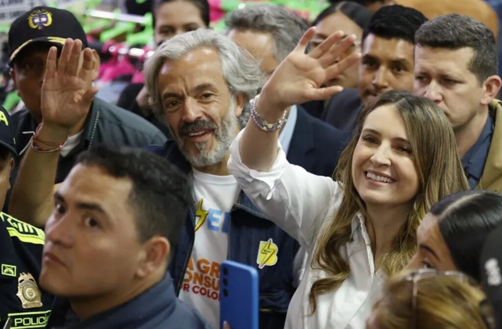 Así fue el pacto entre Paloma Valencia y Juan Daniel Oviedo al anunciar fórmula presidencial