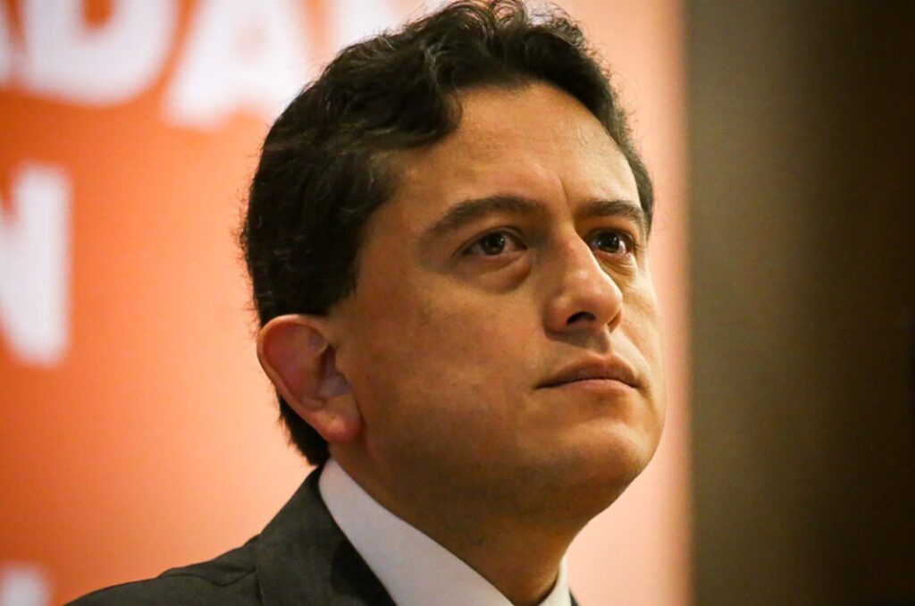 Un embarazo de alto riesgo aparta a Luis Carlos Reyes como fórmula vicepresidencial de Mauricio Lizcano