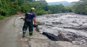 Fuertes lluvias dejan 14 emergencias en Cundinamarca: inundaciones, deslizamientos y vías bloqueadas