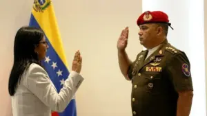 ¿Quién es Gustavo González López, nuevo ministro de Defensa de Venezuela y qué significa la salida de Vladimir Padrino?