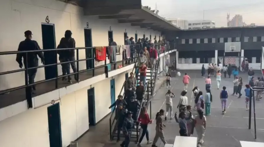 Inpec incauta 670 celulares y 23 kilos de droga en operativo previo a elecciones