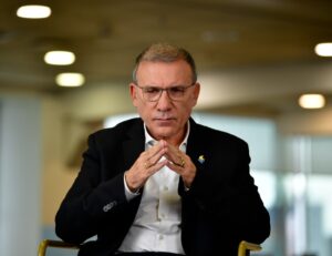 Roy Barreras acusa al Pacto Histórico de pactar con el crimen organizado