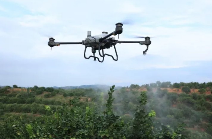 Petro impulsa drones para reforestar la Amazonía y combatir cultivos ilícitos