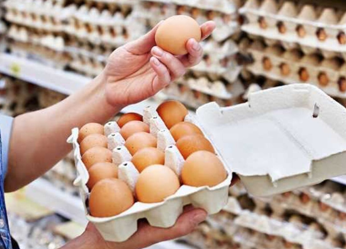 El precio del huevo en Colombia: ¿Por qué fluctúa y cómo afecta al consumidor?