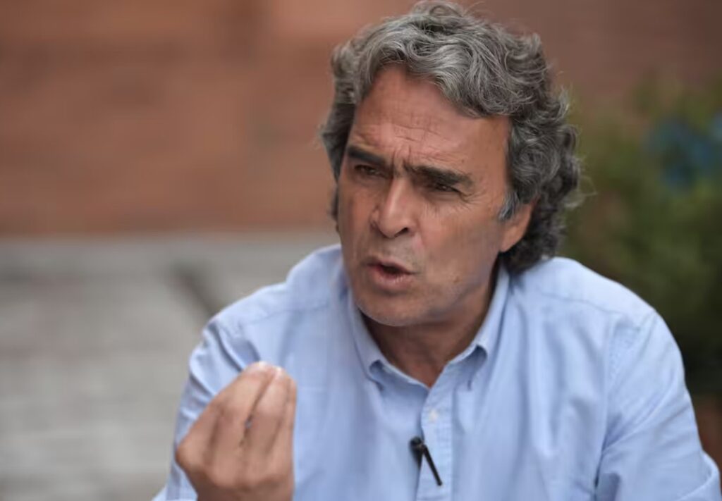 Sergio Fajardo denuncia "farsa" en los debates propuestos por Iván Cepeda