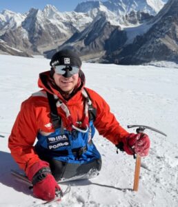 Rustam Nabiev, el alpinista sin piernas que desafía al Everest