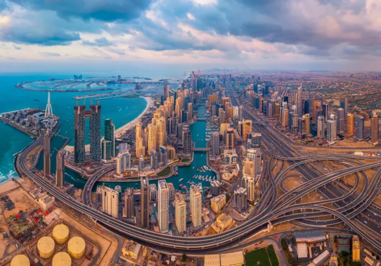 DEA pone lupa en agencia de viajes de Medellín que usan capos extranjeros desde Dubai