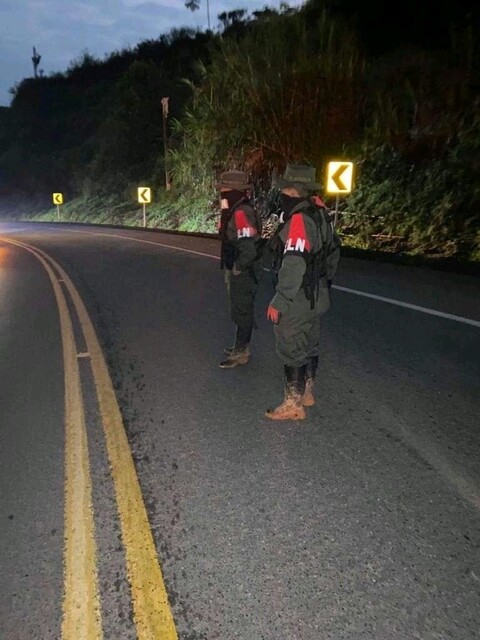 ELN libera a siete civiles en Arauca tras acusarlos de supuesto espionaje para el Ejército