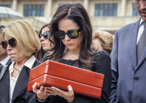 Petro cuestiona comentario de hija de Germán Vargas Lleras durante funeral y desata críticas políticas