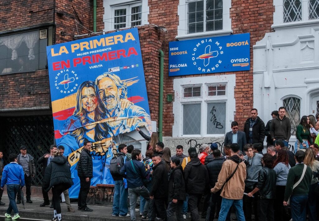 Galán acusa a Petro de incentivar violencia en Bogotá y Cali antes de elecciones clave