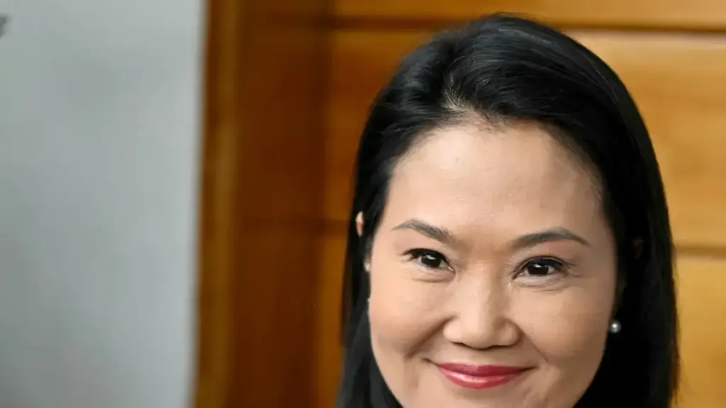 Keiko Fujimori amplía ligera ventaja en la segunda vuelta peruana mientras Roberto Sánchez denuncia irregularidades