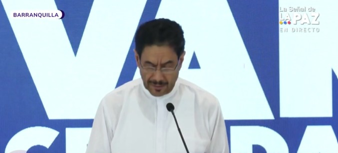 Iván Cepeda presenta nueva denuncia contra Abelardo de la Espriella por presunto uso indebido de recursos de la salud