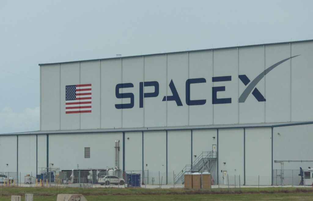 SpaceX se dispara en Wall Street y Elon Musk proyecta ingresos de un billón de dólares para 2030