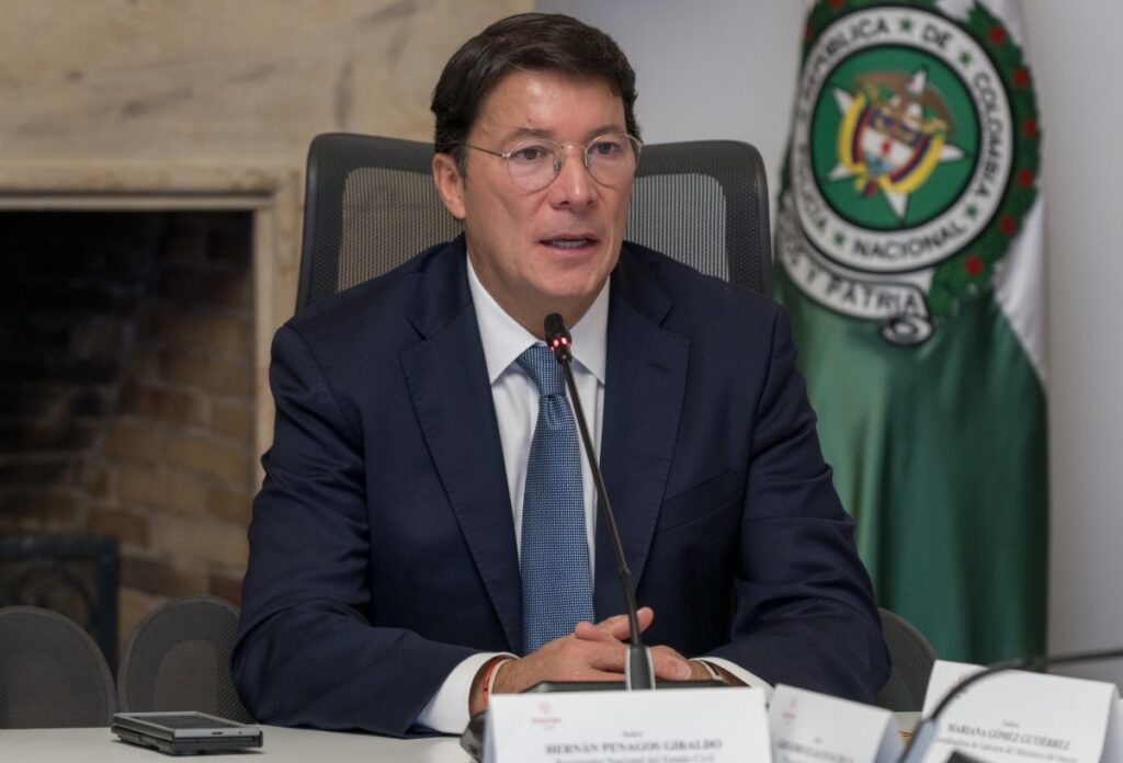 Registraduría responde a Petro y niega cambios en los mecanismos de seguridad de los formularios E-14