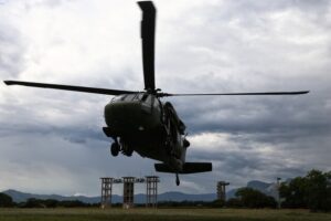 Fiscalía imputa a exfuncionario del Ministerio de Defensa por presuntas irregularidades en contrato de helicópteros MI-17