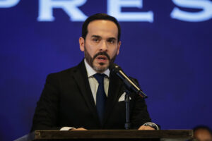 Abelardo De La Espriella anuncia sometimiento de cabecillas de ‘Los Pepes’ y advierte a grupos criminales