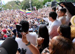 Iván Cepeda reitera llamado a la desobediencia civil pacífica