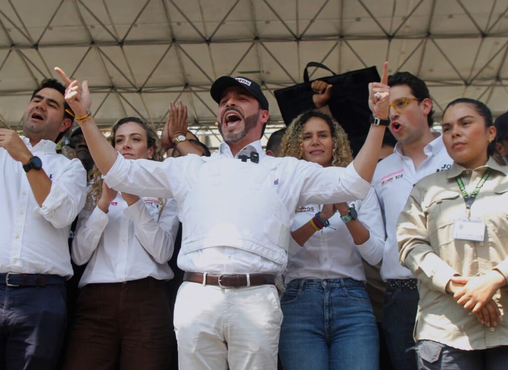Centro Democrático, Partido de La U y Cambio Radical respaldan a De la Espriella y piden respto por resultados electorales