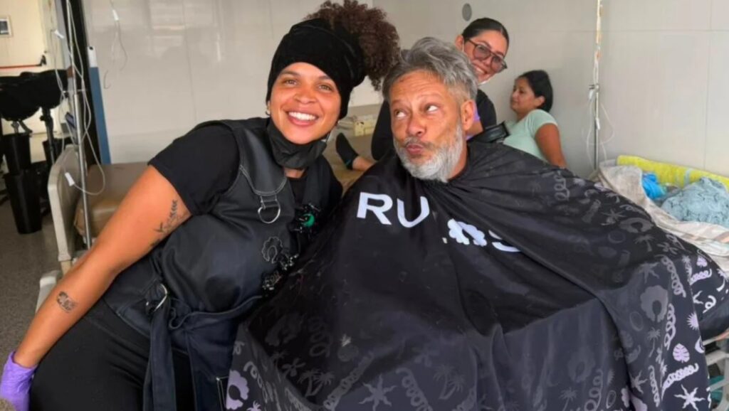 Recuperar la dignidad a partir del cuidado del cabello: el aporte de un grupo de voluntarios tras los terremotos en Venezuela