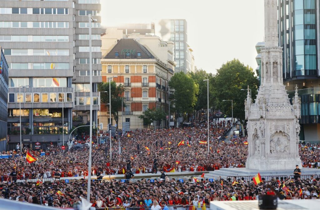 España vuelve a casa como campeona del mundo: Madrid se volcó para recibir a La Roja en una celebración histórica