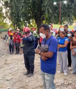 Venezuela guardó un minuto de silencio al cumplirse un mes del doble terremoto que dejó miles de víctimas