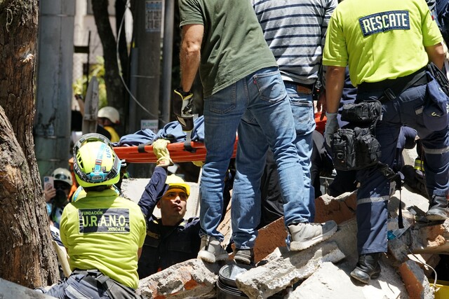 Asciende a 190 el número de muertos y más de 1.600 heridos por terremoto en Colombia