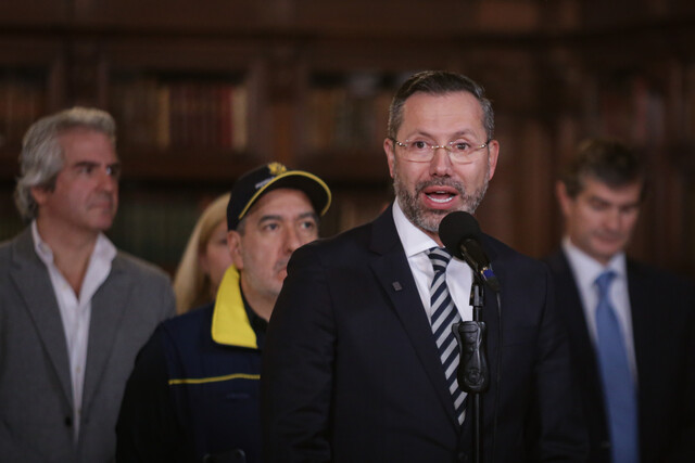 Jaime Andrés Beltrán, en la mira por viaje a Santa Marta durante emergencia: estas serían las consecuencias para el ministro de Vivienda