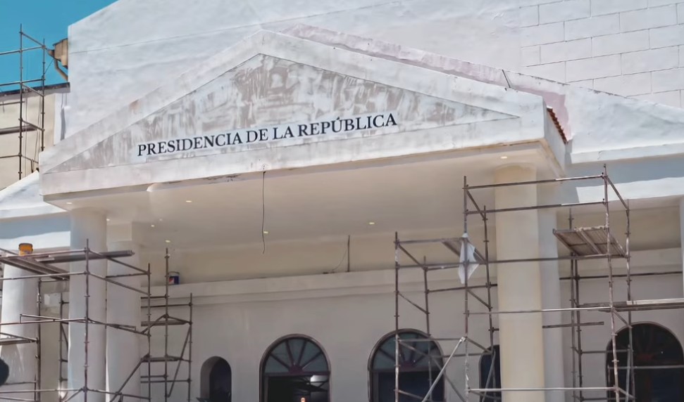 De la Espriella explicó de dónde salieron los recursos para acondicionar sede presidencial en Barranquilla