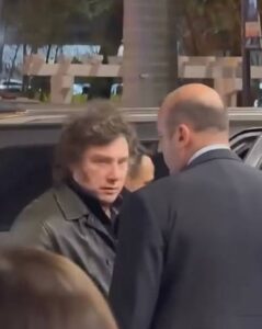 Así fue la llegada de Javier Milei a Cali para la posesión de Abelardo de la Espriella